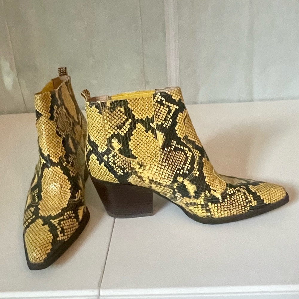 SAM EDELMAN Women Winona Western Style Leather Boots 
Size: 9